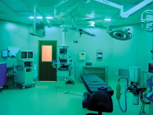 Cajero automático desinfectado con LUV